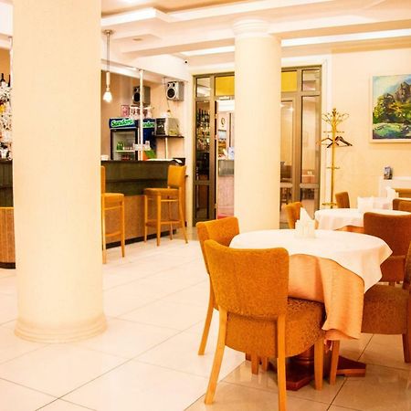 Altyn Dala Hotel Asztana Kültér fotó