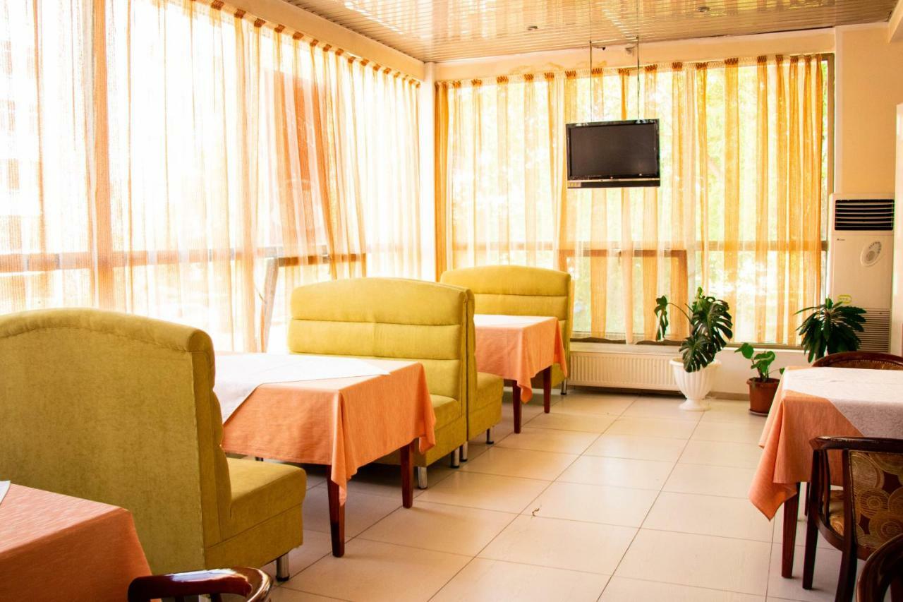 Altyn Dala Hotel Asztana Kültér fotó